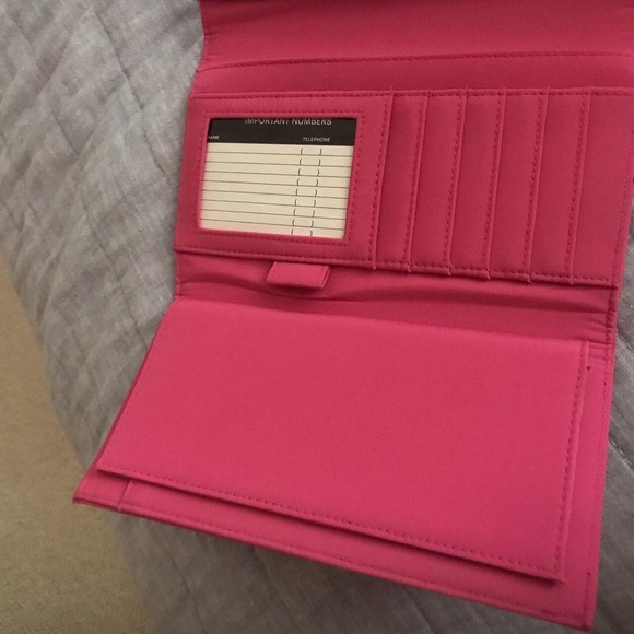 NWOT Folding Cardholder Utility Wallet - Picture 7 of 8